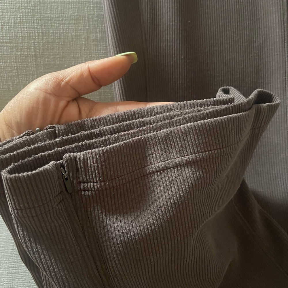 lululemon athletica Brown High-Waisted Pants - Picture 15 of 15